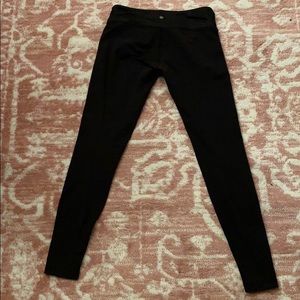 Lulu yoga leggings - black